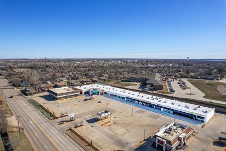 Retail space for Rent at The Plaza Shoppes at Turtle Creek in Yukon