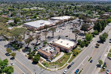 ROSEMONT SQUARE AT FOUR CORNERS