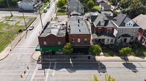 1029-1031 E Livingston Ave