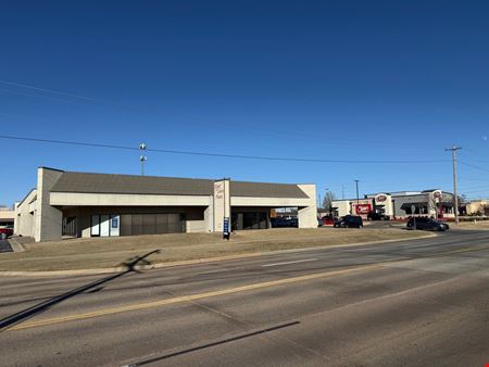River Oaks Plaza Retail/Office