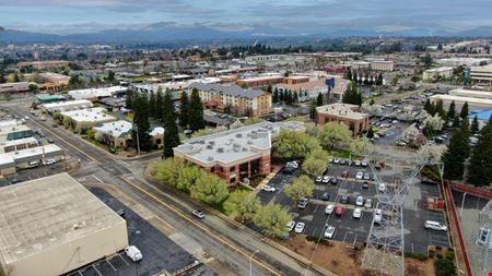 Larkspur Centre