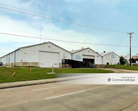Industrial space for Rent at 1411 South Goliad in Rockwall