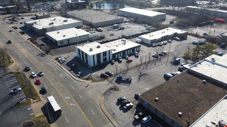 11704-11718 Lackland Industrial Dr