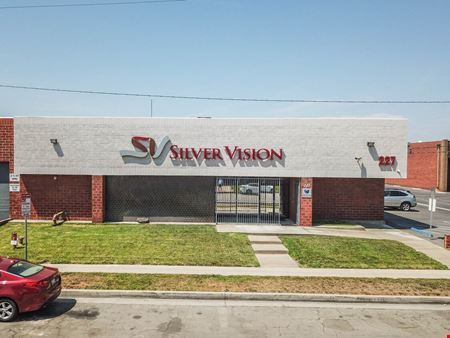 Industrial space for Rent at 227 West 140th street in Los Angeles