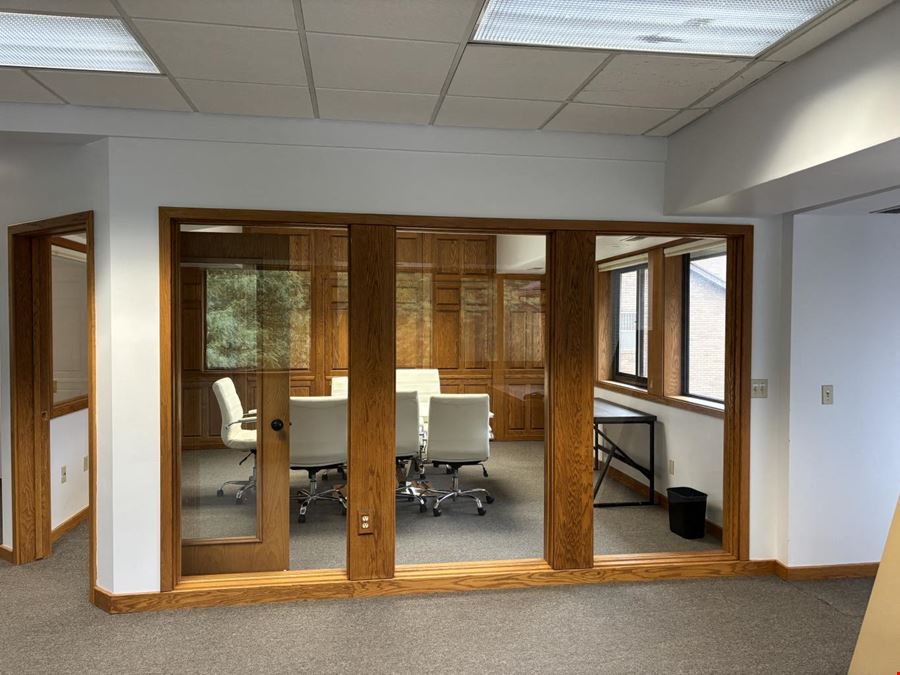 4131 Okemos Rd, Okemos Mi 