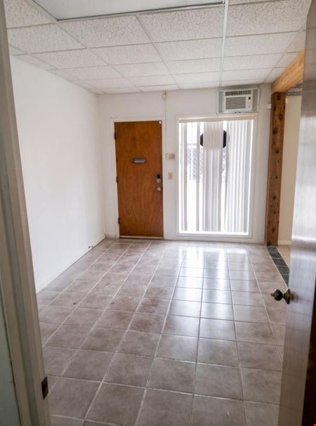 Office + Garage Flex Space – 600 SF – Ocala, FL