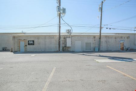 2285 Overland Ave - Overland Shopping Center