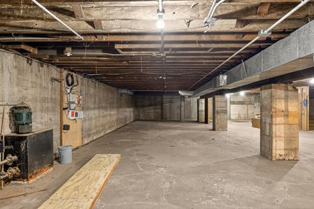 Office space for Sale at 700 E 1st Street in Newberg