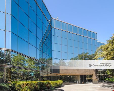 Office space for Rent at Landmark Oaks in Dallas