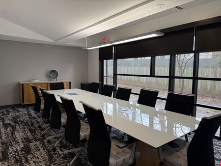 ±7,500 SF OF OFFICE SPACE AVAILABLE IN SOUTHEAST SPRINGFIELD