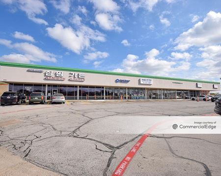 Retail space for Rent at 5201-5203 McCart Avenue in Fort Worth