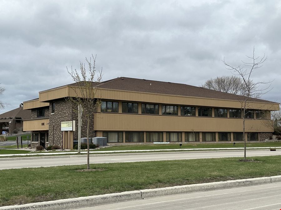 High Visibility Office Suites Near Lake Michigan