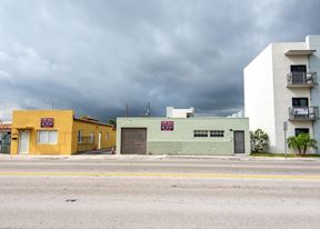 2250 Palm Ave