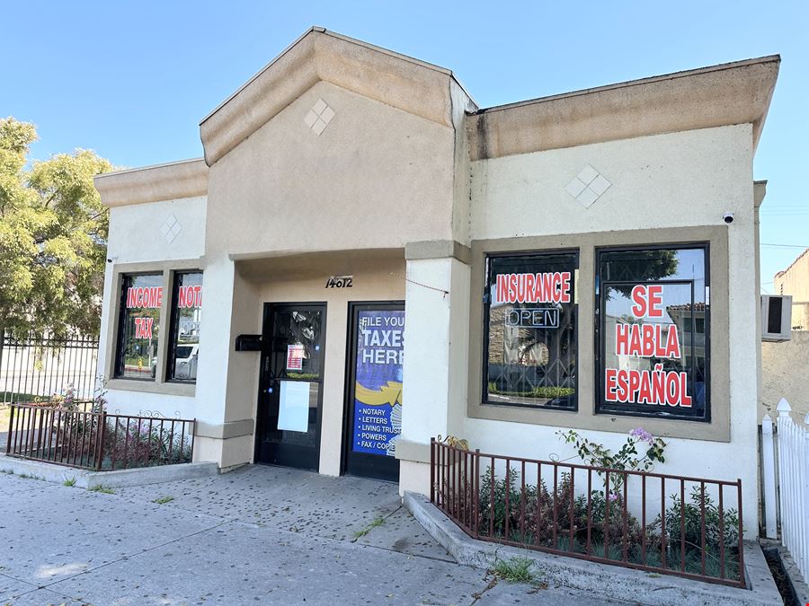14812 Paramount Blvd