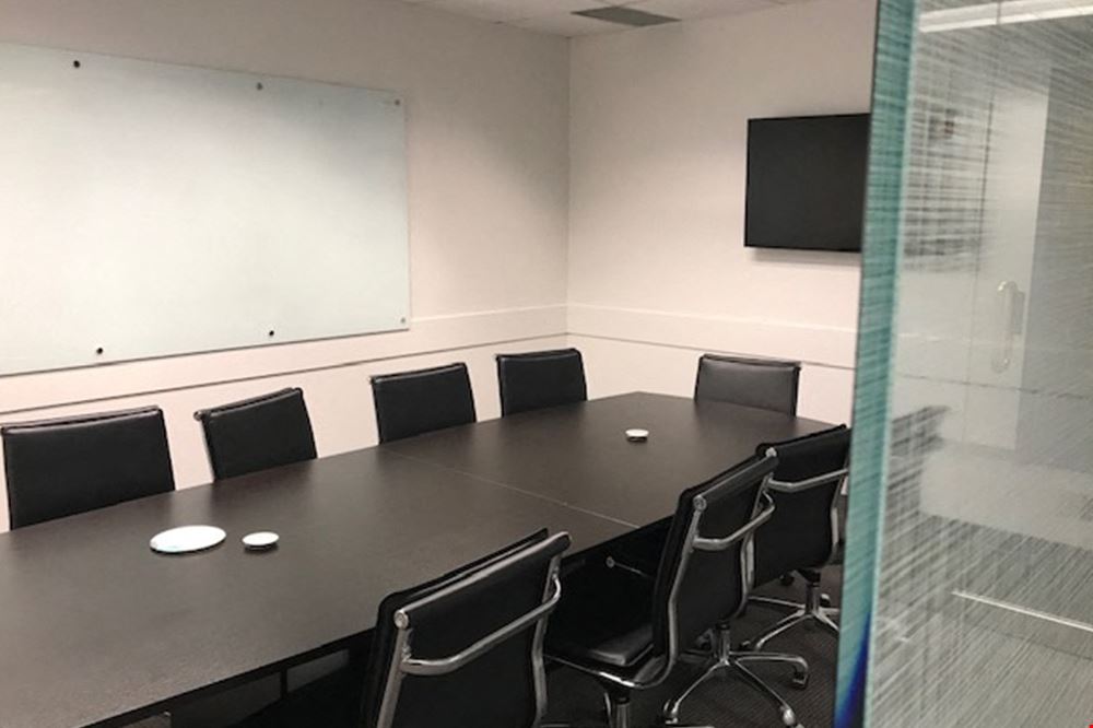 Workstyle Flexible Spaces - 3101-3111 N Central Avenue