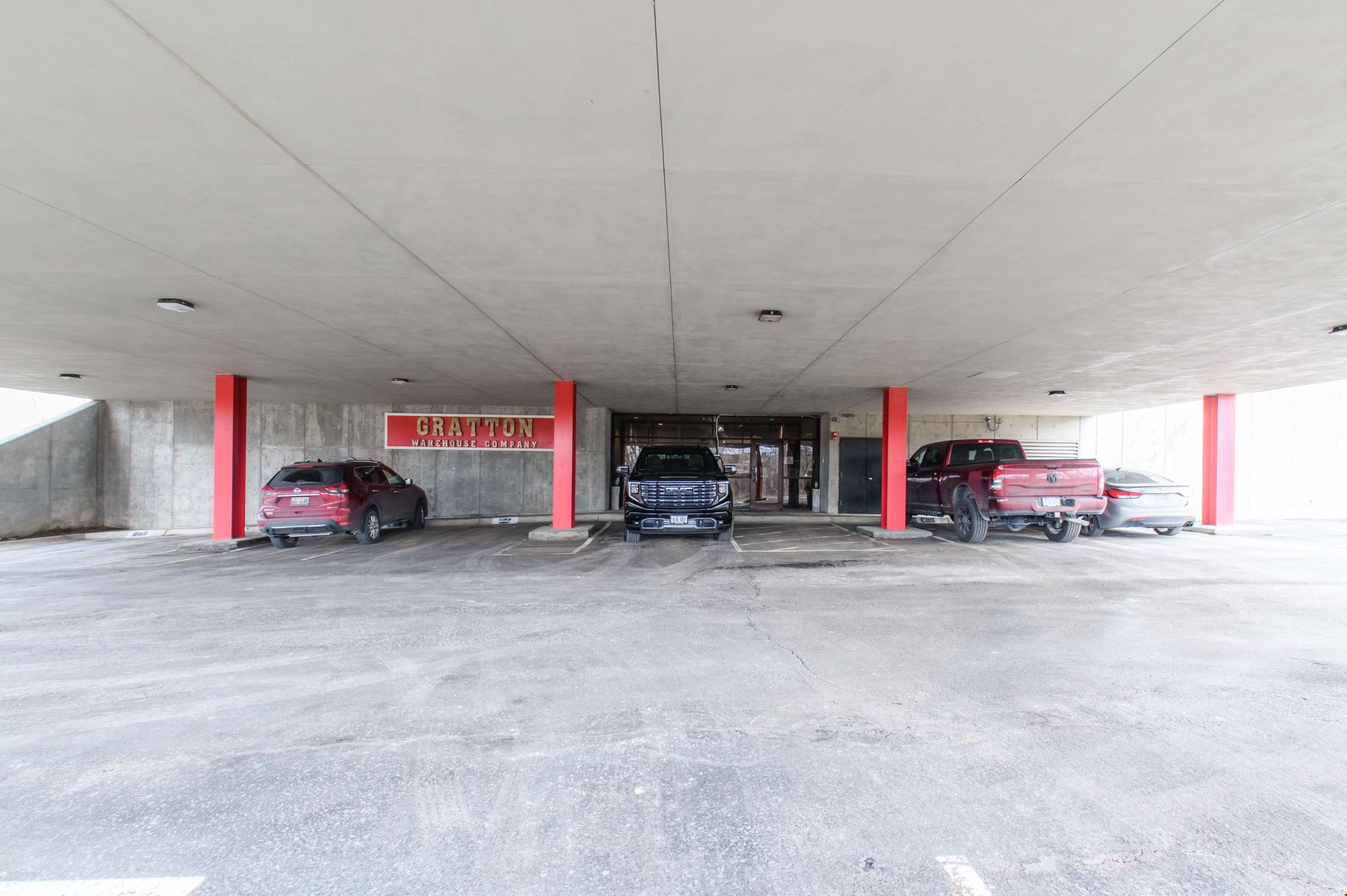 11005 E Cir