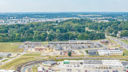 45,000 SF LARGE-FORMAT RETAIL / FLEXIBLE COMMERCIAL SPACE