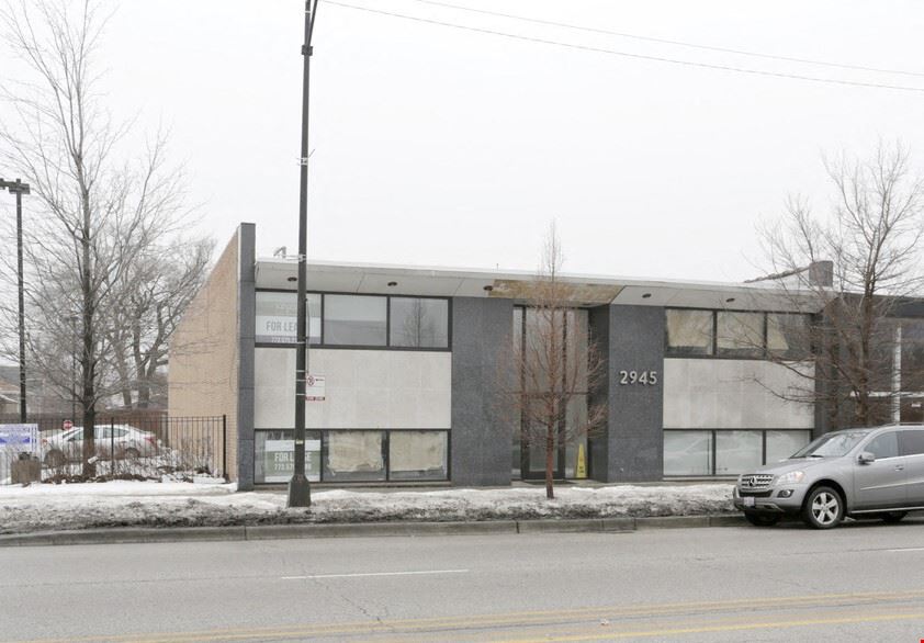 2945 W Peterson Ave