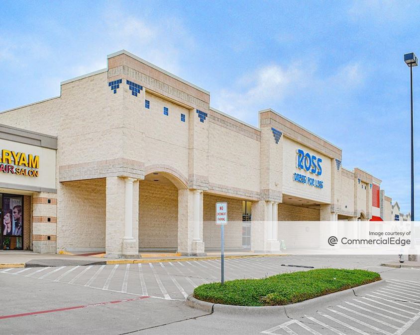 The Colony Plaza - 4711 State Highway 121