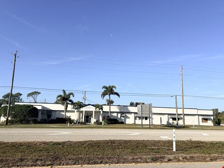 Rare Retail and Warehouse Opportunity on US-41