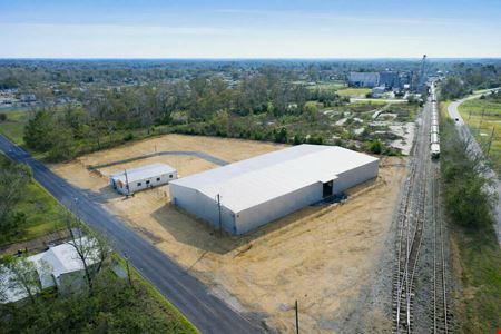 Rail Served Warehouse & Office | 22,400 SF