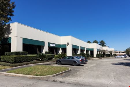125 James Drive West