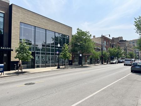 Retail space for Rent at Lincoln Avenue in Chicago