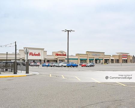 Retail space for Rent at HarMar Mall in Roseville