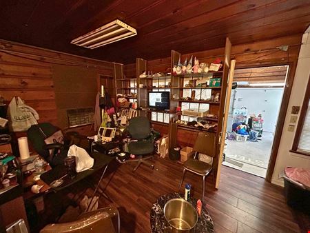 COMMERCIAL SPACE FOR SALE IN WEST-CENTRAL SPRINGFIELD
