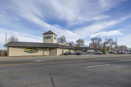 Retail space for Rent at 518 W Columbia Dr in Kennewick