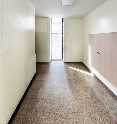 500 - 2,000 SF | 1 Hillel Place | 2nd & 3rd Floor Office/Retail Spaces for Lease