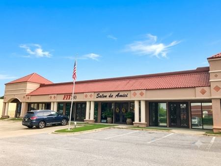 Retail space for Rent at 280 Plaza – 201 Cahaba Park Circle in Birmingham
