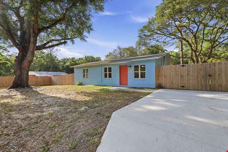 Private 4-Home Community - Single Family Homes Portfolio