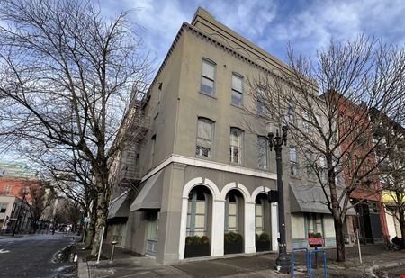53 SW Yamhill St # 55