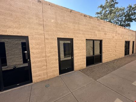 519 W Lone Cactus Dr