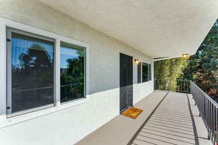 207 W Marquita