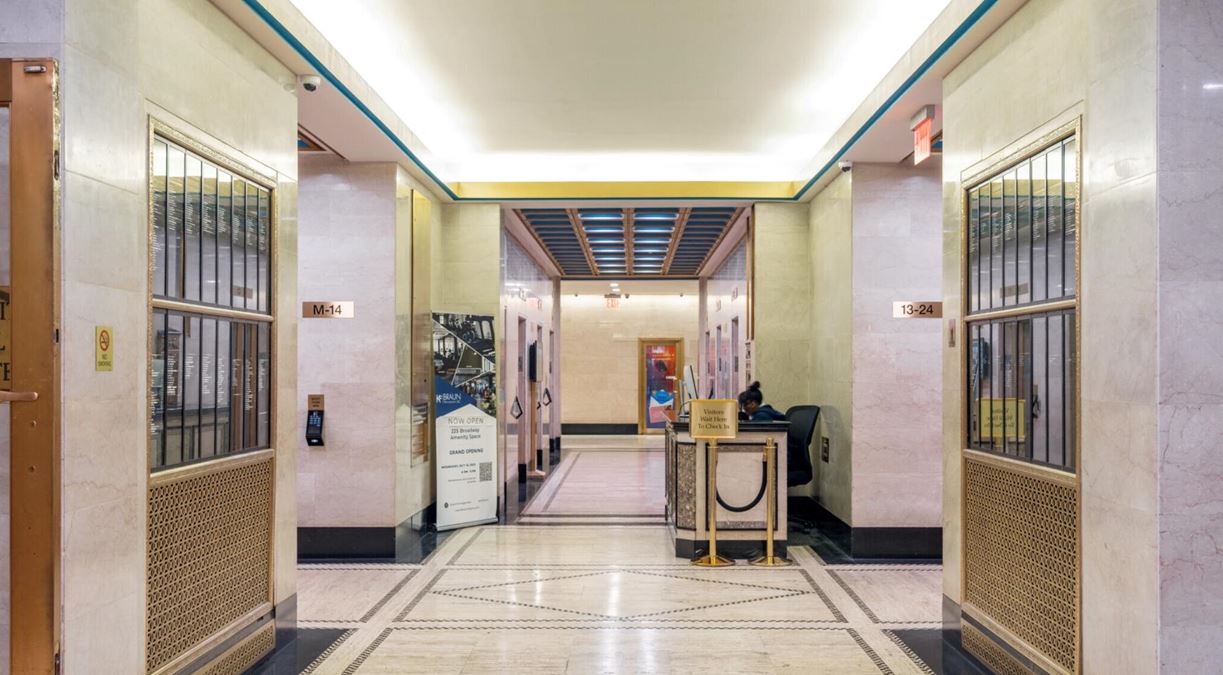 225 Broadway