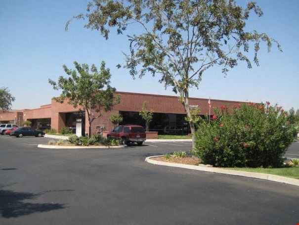 Hanford Medical Plaza