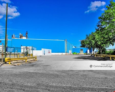 Industrial space for Rent at 2121 Huron Street in Jacksonville