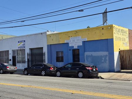 Retail space for Rent at 6084 S Hoover St in Los Angeles