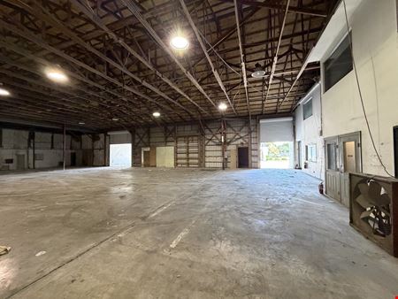 Office / Showroom / Warehouse ~ 17,000 SF Available
