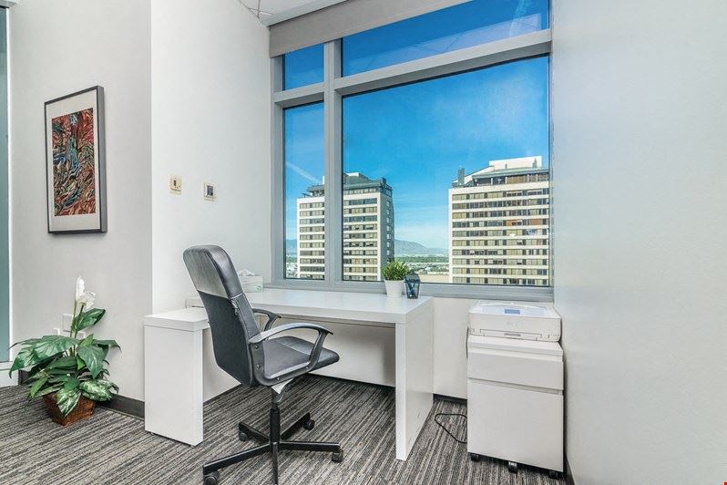 Avanti Workspace - Wells Fargo Center
