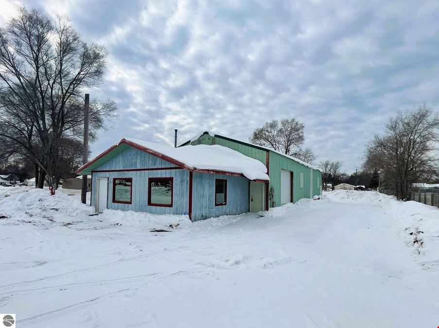 405 N Cedar St