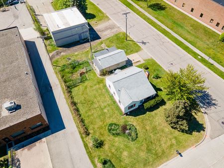 Other space for Sale at 1816 Larchwood Dr in Troy