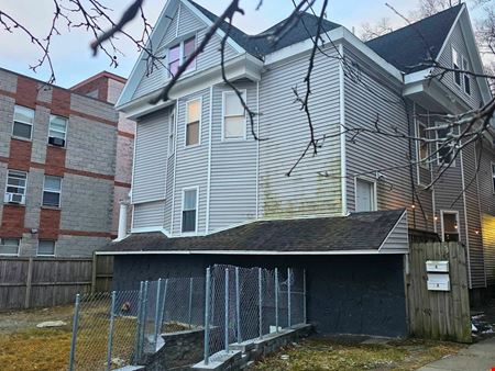 92 Henry St