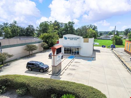 Standalone Office / Retail with Drive-Thru along Airline Highway