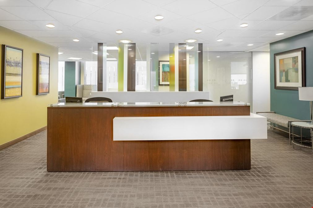 Regus - Wells Fargo Plaza