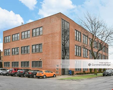 Commercial space at 5215-5225 North Ravenswood Avenue in Chicago
