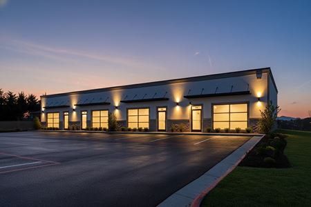 Retail space for Rent at NEWLY BUILT FLEX SPACE AVAILABLE | MOVE IN READY in Waynesboro