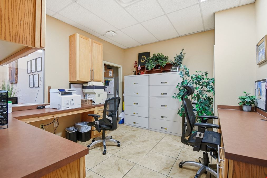 315 West Town Place